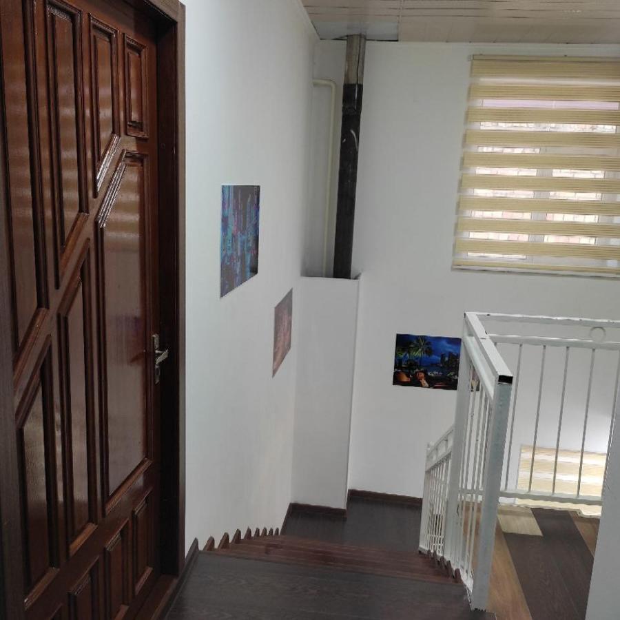 Abs Guest House Osch Exterior foto