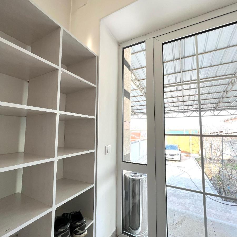 Abs Guest House Osch Exterior foto